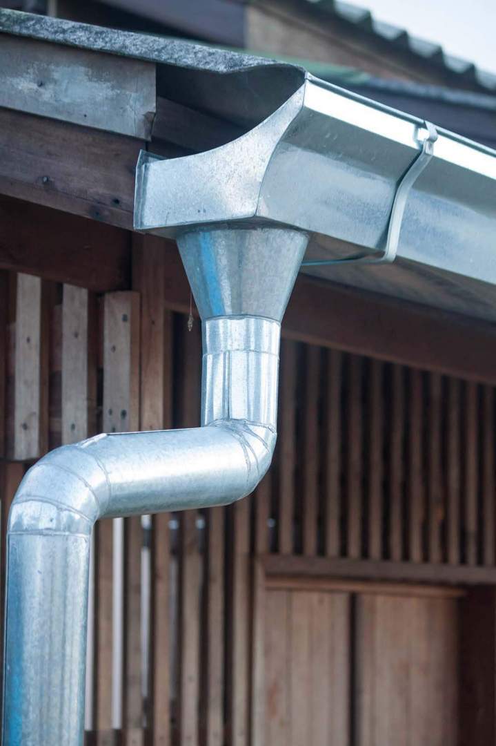 Travaux de zinguerie pour protéger votre habitat.